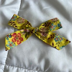 Wunderkinco little girls hair bow